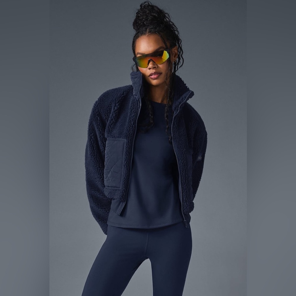 Brand New Alo Yoga Navy Sherpa Edge Bomber Size XS